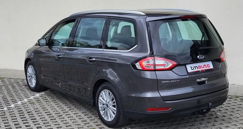 Ford Galaxy cena 98277 przebieg: 124000, rok produkcji 2016 z Zakroczym małe 704